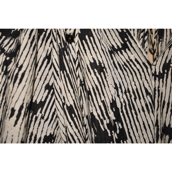 H&M NEW $70 Wide Neck Tie Belt Mini Dress Black/Cream Print XL - Picture 4 of 5